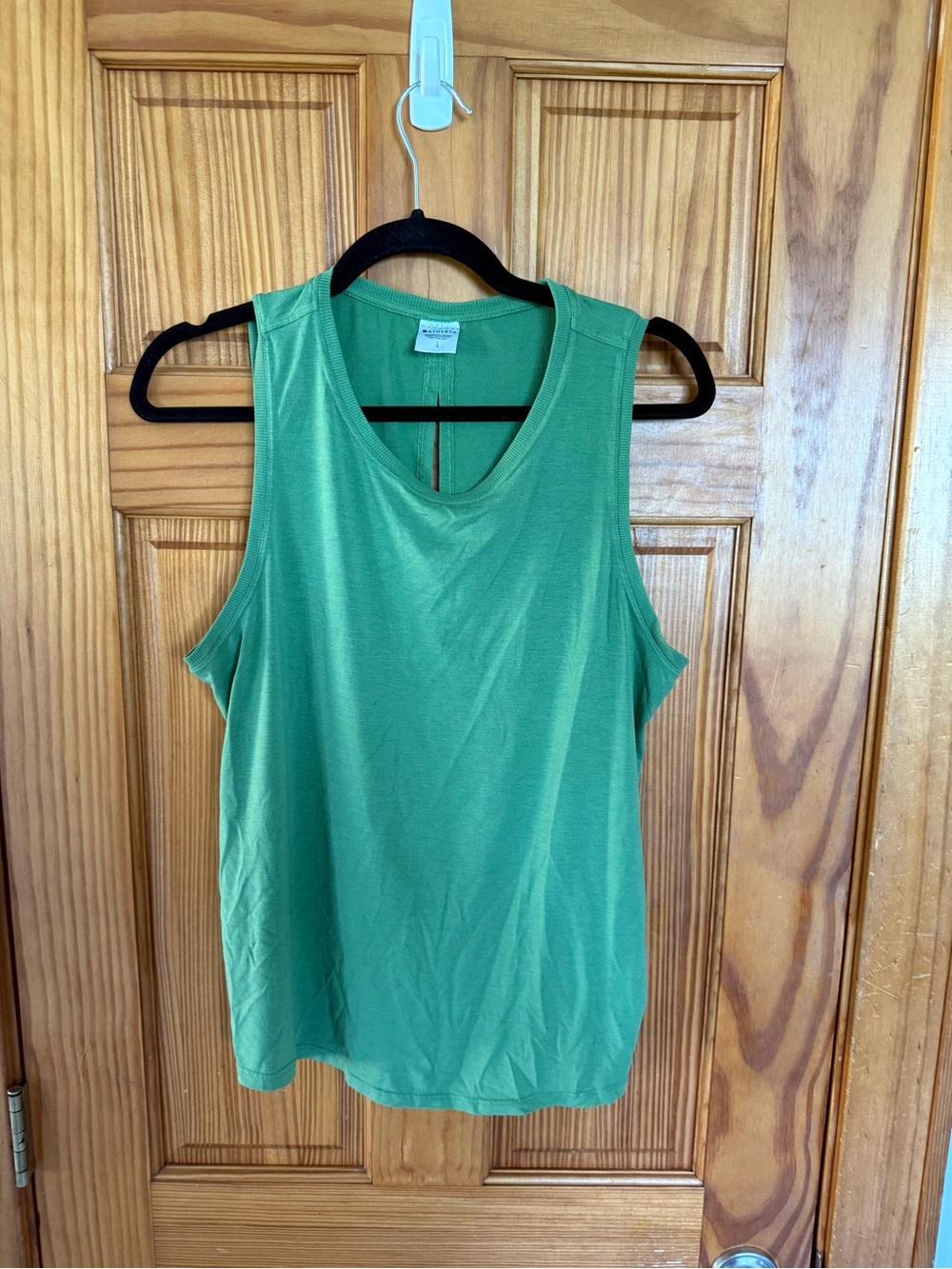 Athleta Green Sleeveless Women's Split Back Tank Top